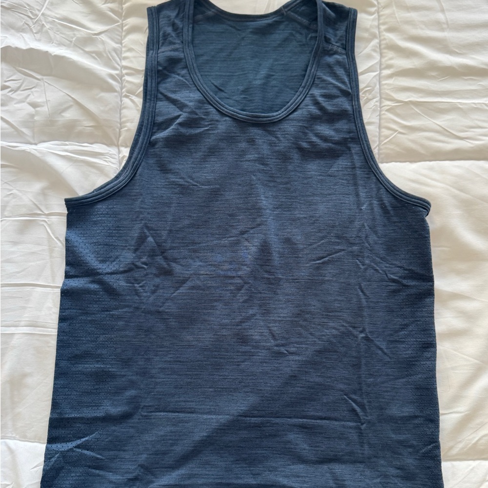 Lululemon navy men’s training tank